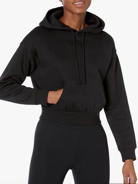 Amazon Essentials Crop Pullover Hoodie with Kangaroo Pocket
